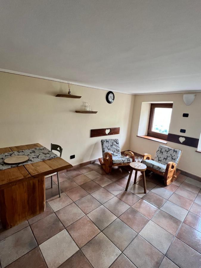 Profumo Di Legno Apartamento Aosta Exterior foto