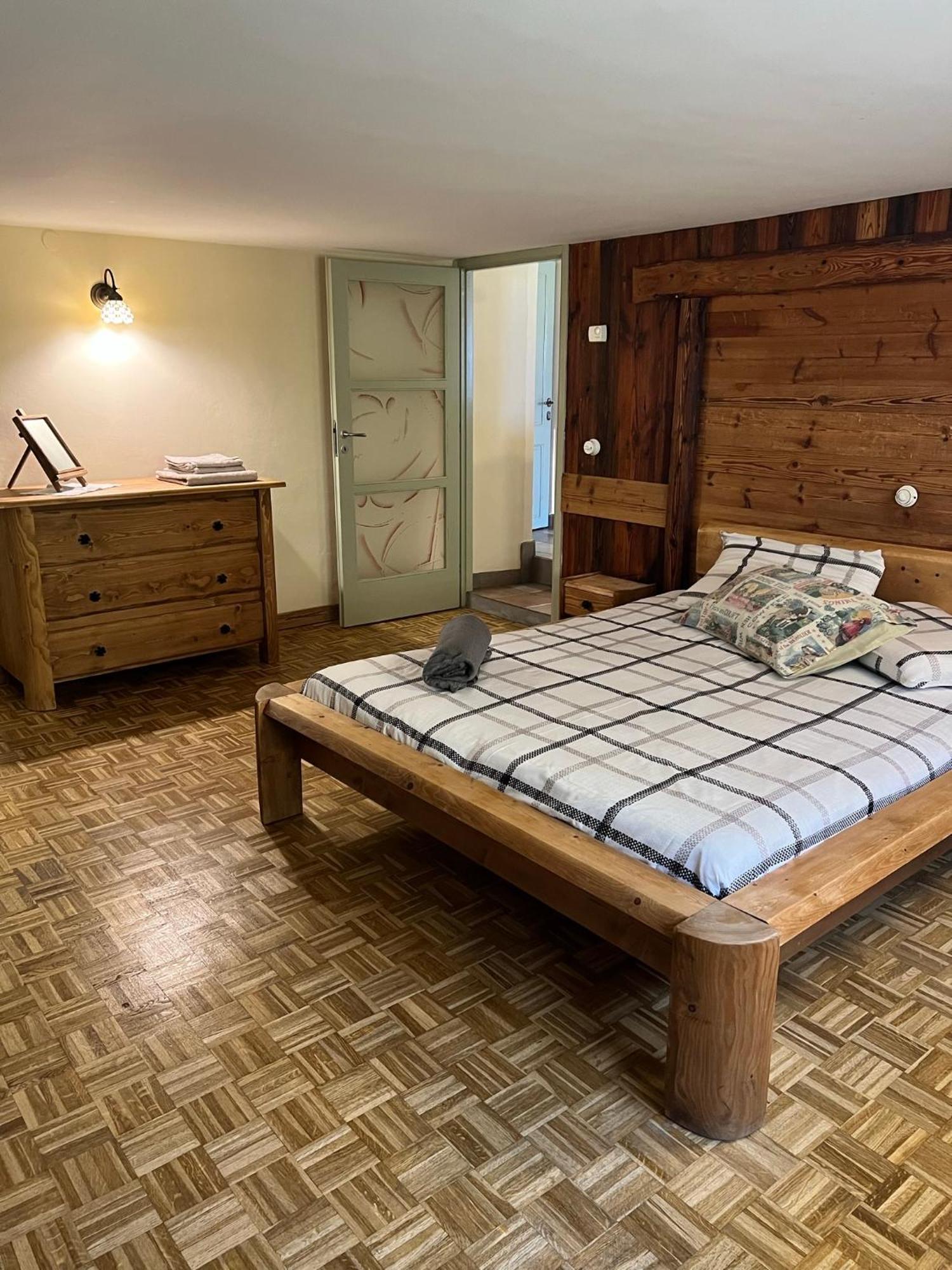 Profumo Di Legno Apartamento Aosta Exterior foto