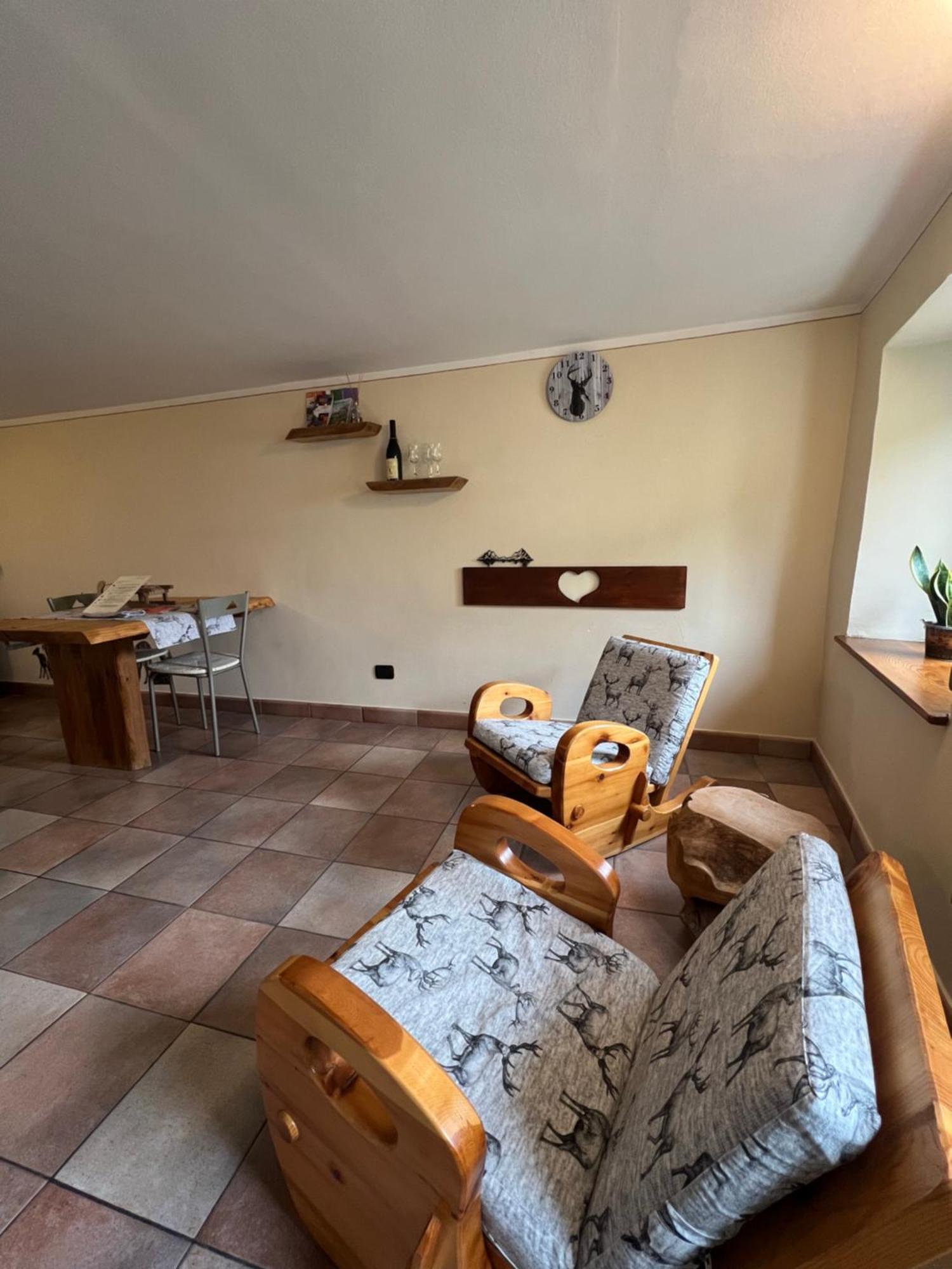 Profumo Di Legno Apartamento Aosta Exterior foto