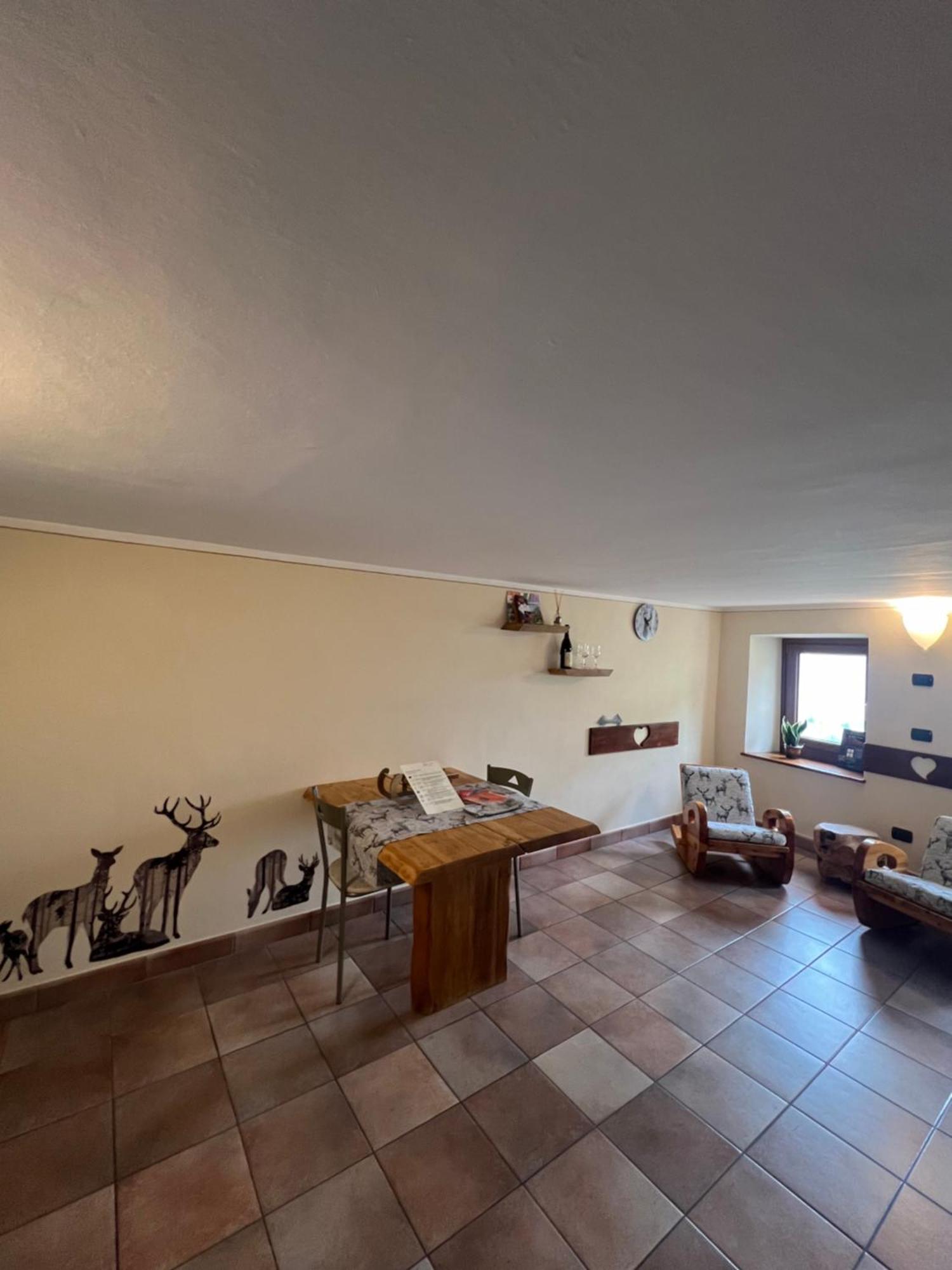 Profumo Di Legno Apartamento Aosta Exterior foto